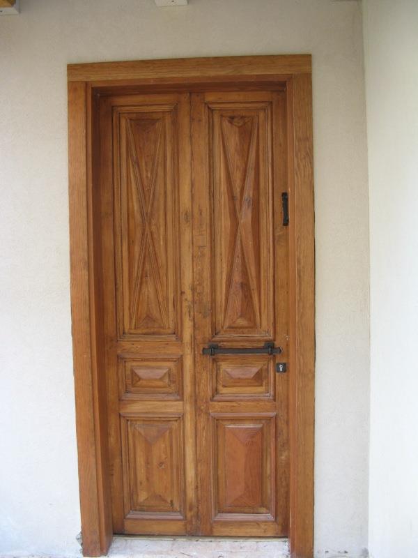 דלת כניסה ירושלמית מפרוק